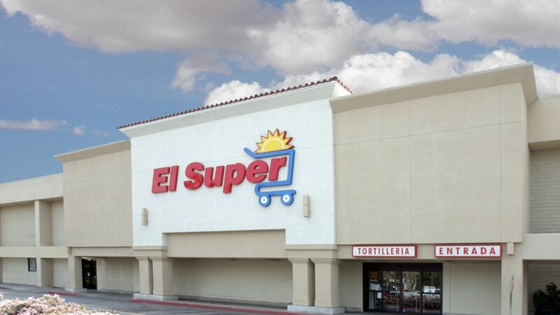 5 Reasons Why El Super is the Best Grocery Store