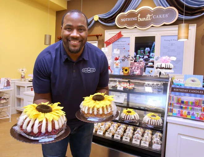 With so many amazing flavors to choose from, you can’t go wrong with Nothing Bundt Cakes!
